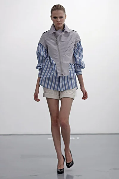 Look 26
